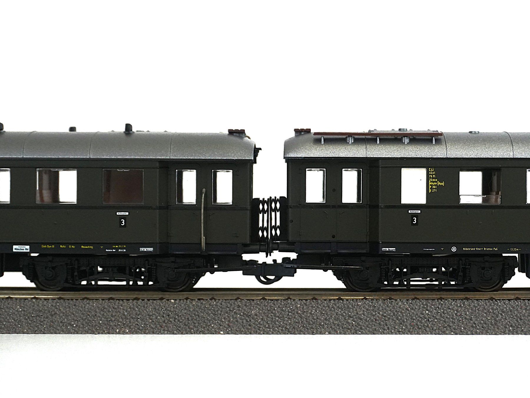 Roco Modelleisenbahnen: DR Eilzugwagen 3. Kl Set Roco 44551 – Gebraucht aus Pratteln von  1