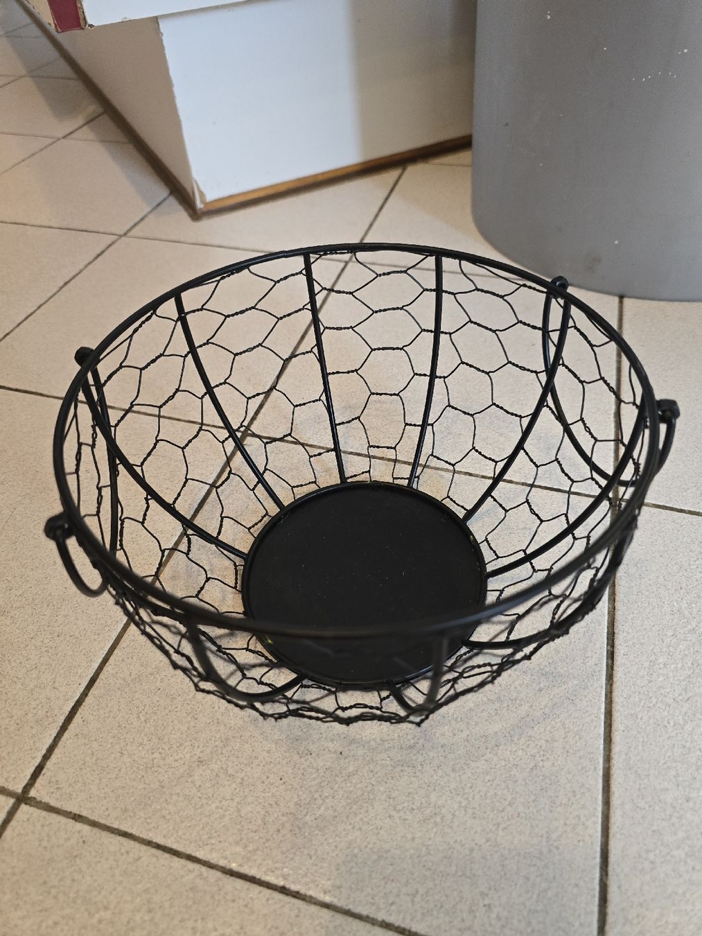 Altro per la casa: Cute Chicken Basket holder – Nuovo (secondo la descrizione) da Le Grand-Saconnex venduto da ato_556d 1