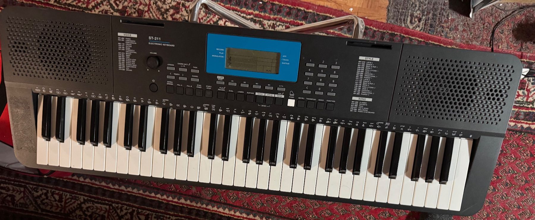 Strumenti musicali: Keboard St-211 mit 1 Mikrofon in 1 Input – Usato da Grabs venduto da mayram27