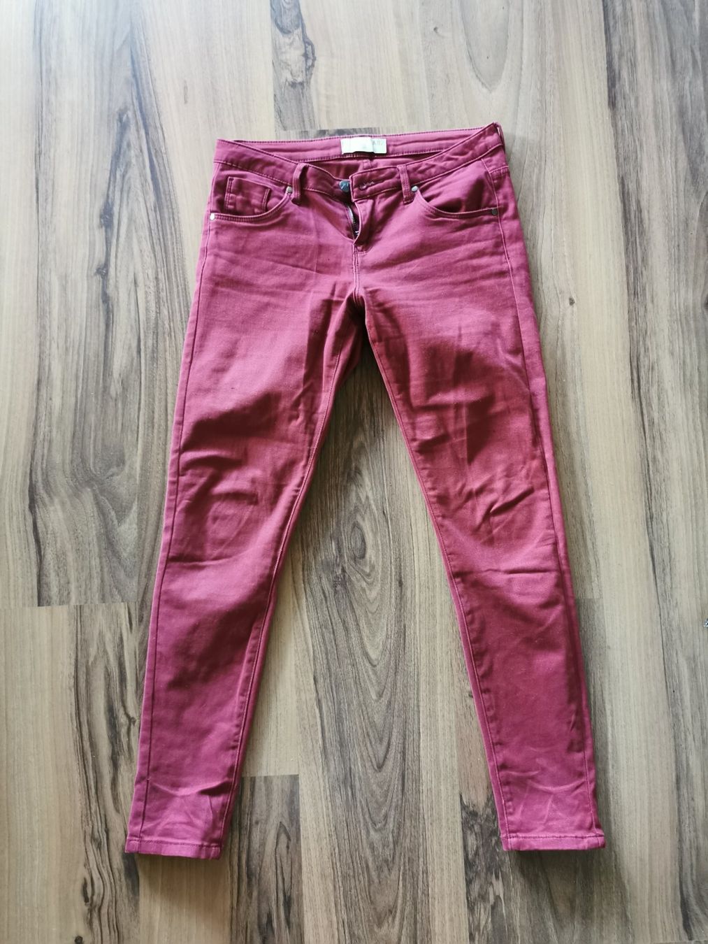 Jeans: Rote Jeans – Usato da Glattfelden venduto da sut_q8d2