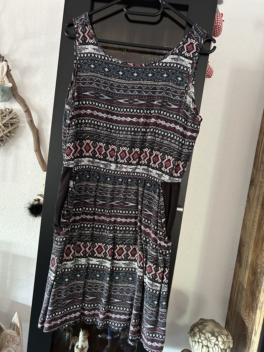 Vestiti: Sommerkleid Gr40  – Usato da Beringen venduto da Sternli650