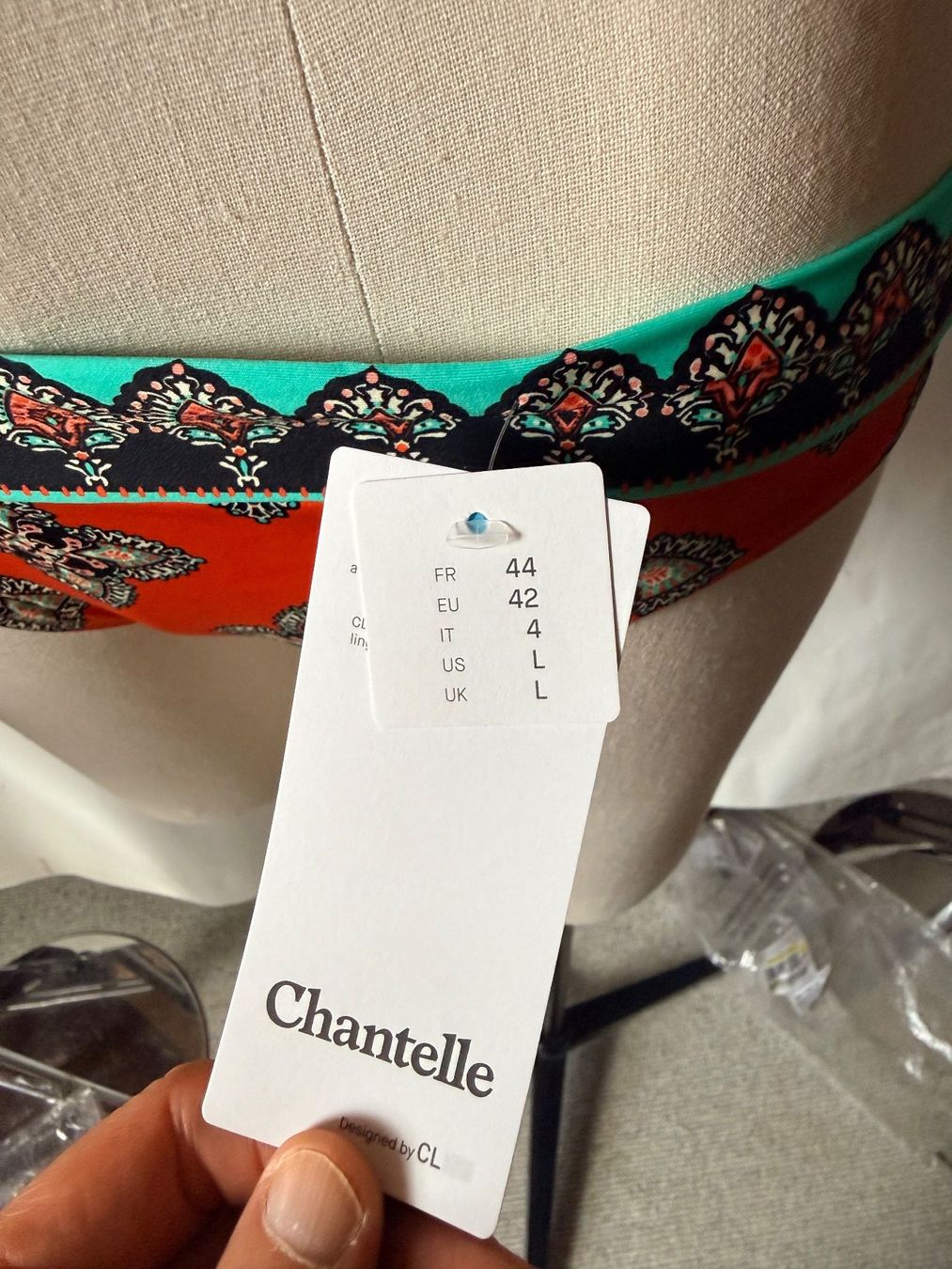 Chantelle Badekleider & Bikinis: CHANTELLE, Bikini, Grösse 85D/42, Farbe Orange mit Muster – Neu und originalverpackt aus Rudolfstetten von gst_g7xl 5