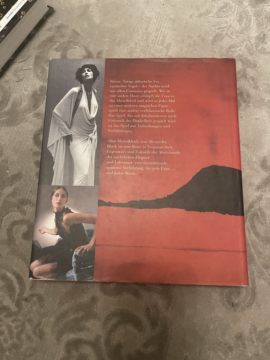 Libri: Abendkleid Buch – Usato da Weisslingen venduto da Spiegelbild0 2