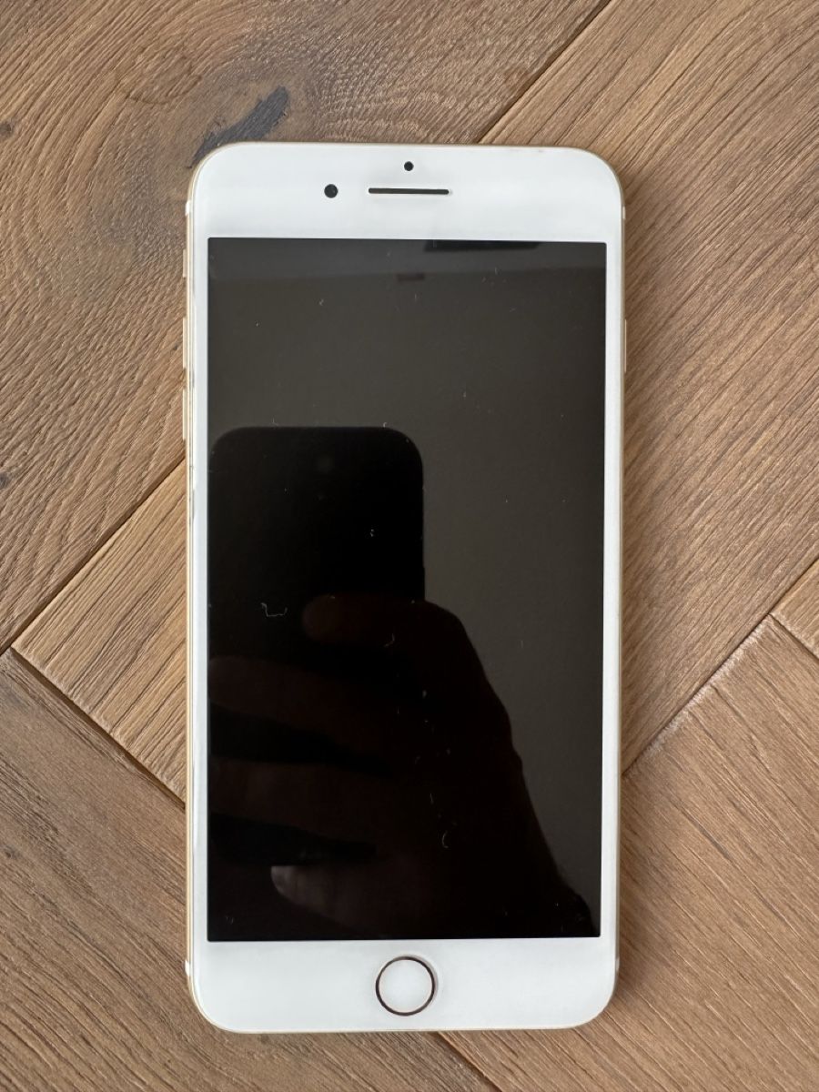 Apple Handys / Smartphones: iPhone 7 Plus 128GB rosé funktionstüchtig – Gebraucht aus Flawil von huber-sennhauser