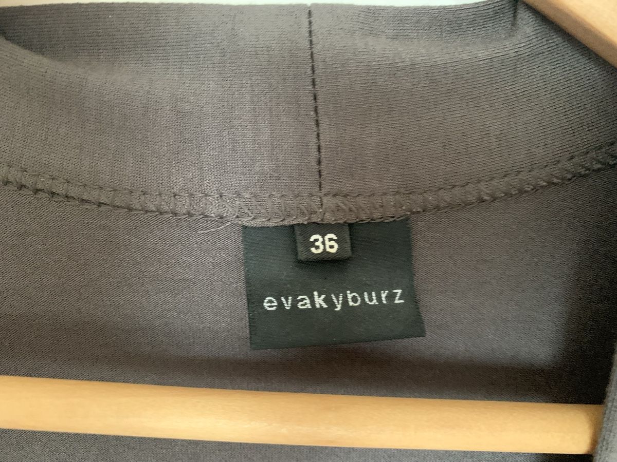 Giacche: evakyburz Strickjacke grau Grösse 36 – Usato da Hallau venduto da Vale96 1
