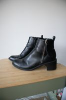 Stiefeletten schwarz, Grösse 39