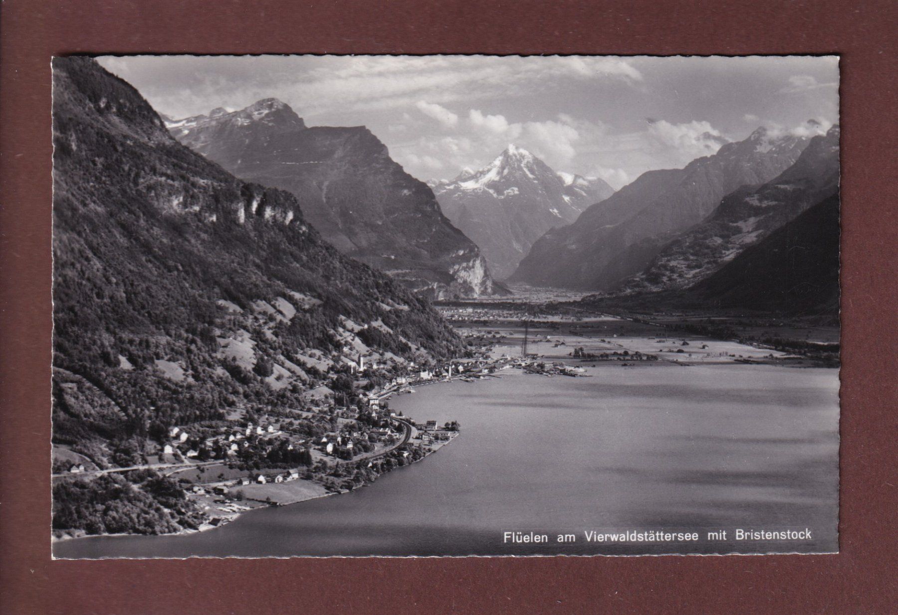 Cartoline postali: FLÜELEN und Bristenstock – Usato da Pully venduto da nicecards