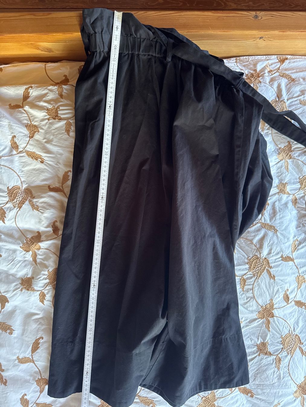 H&M Jupes: Schwarzer langer Rock mit Gürtelband, Grösse L – D'occasion à Cham par matap1 4