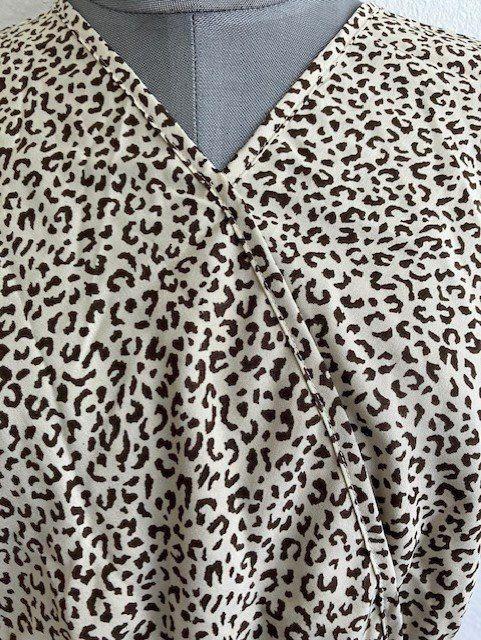 Shein Tute: Combinaison tendance à imprimé léopard, chic! T 38 – Usato da Marin-Epagnier venduto da rchouchouu 2