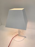 Fod Establised & Sons Weiss und Rot Kabel, Alexander Taylor