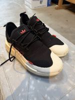 Adidas Sportschuhe schwarz Grösse 41 1/3 akzeptabel