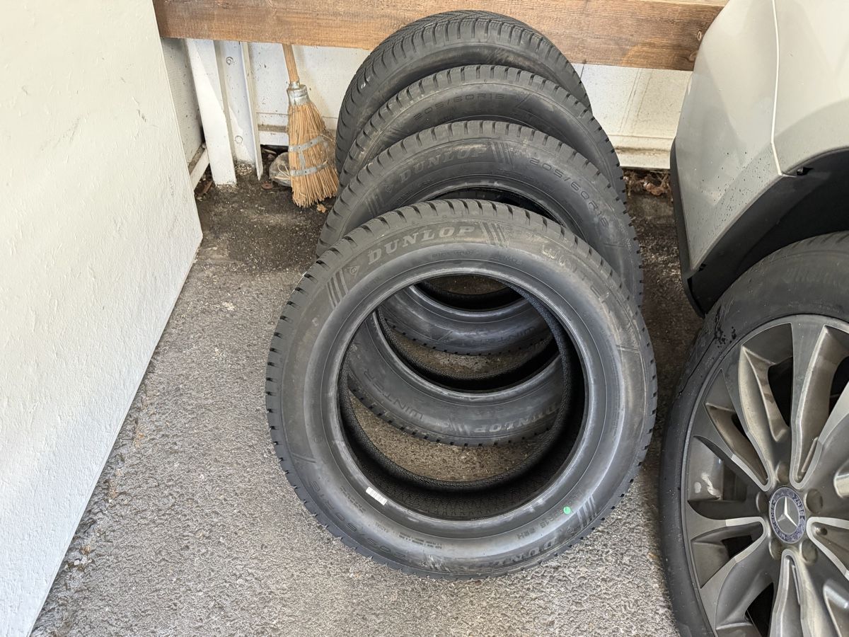Pneumatici & Ruote complete: Dunlop M+S 16Zoll – Usato da Lachen SZ venduto da mima41 1