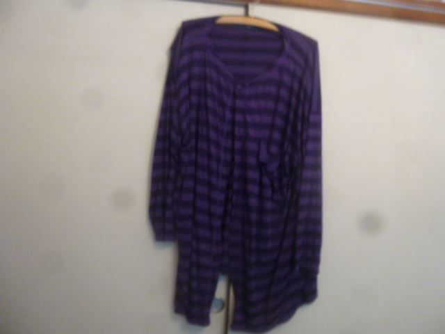 Giacche: Shirt+Jacke violett Gr. 42-46 – Usato da Hinwil venduto da Glasperlen 3