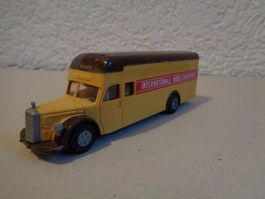 Brekina Mercedes D 6600 Möbelwagen