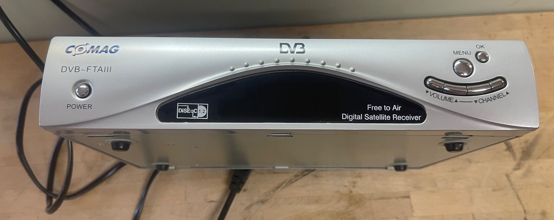 Ricevitori: Comag DVB-FTA lll Digital Sat Receiver mit Fernbedienung – Usato da Dänikon ZH venduto da Baeriswyl 2