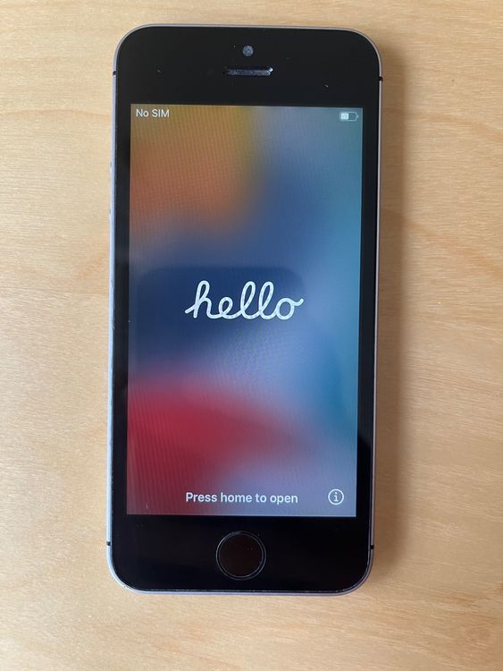 iPhone SE (1. Generation) 2016 64 GB Kaufen auf Ricardo