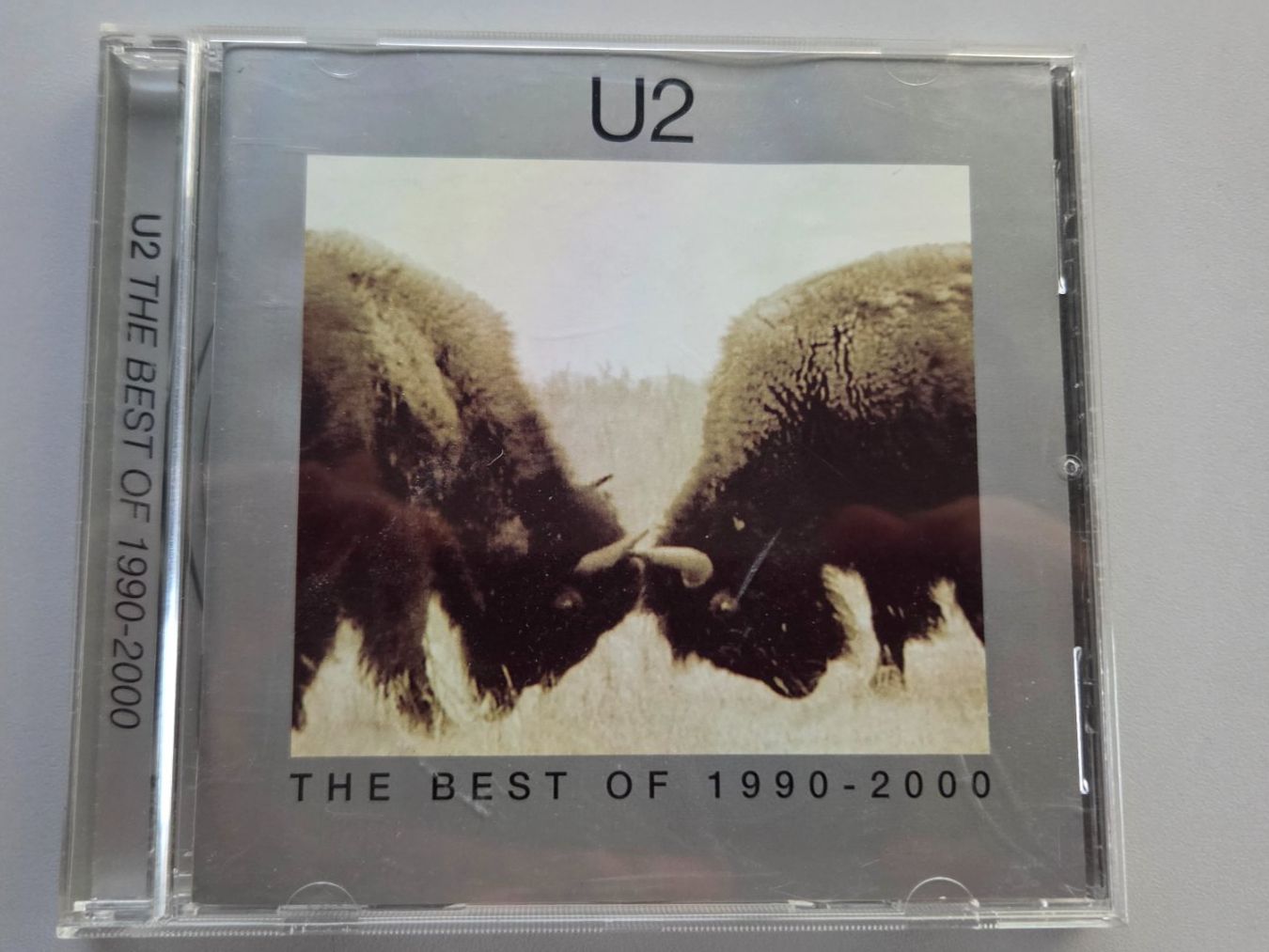 CDs: CD U2 - The Best of 1990-2000 – D'occasion à Schaffhausen par Kellerrassel