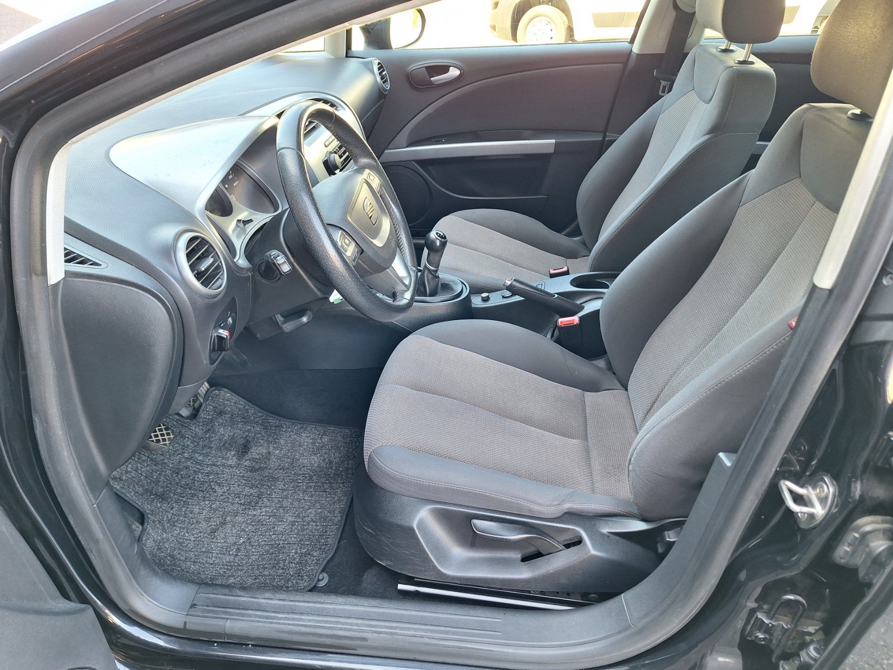 Seat Automobili: Seat Leon 1.2 TSI Style – Difettoso da Solothurn venduto da GysinSolothurn 4