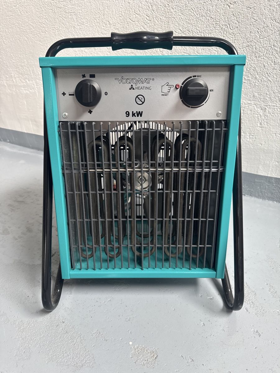 Radiateurs: 2 Stück Heizstrahler/Bauheizer 9kW  – D'occasion à Zürich par mthkr 2