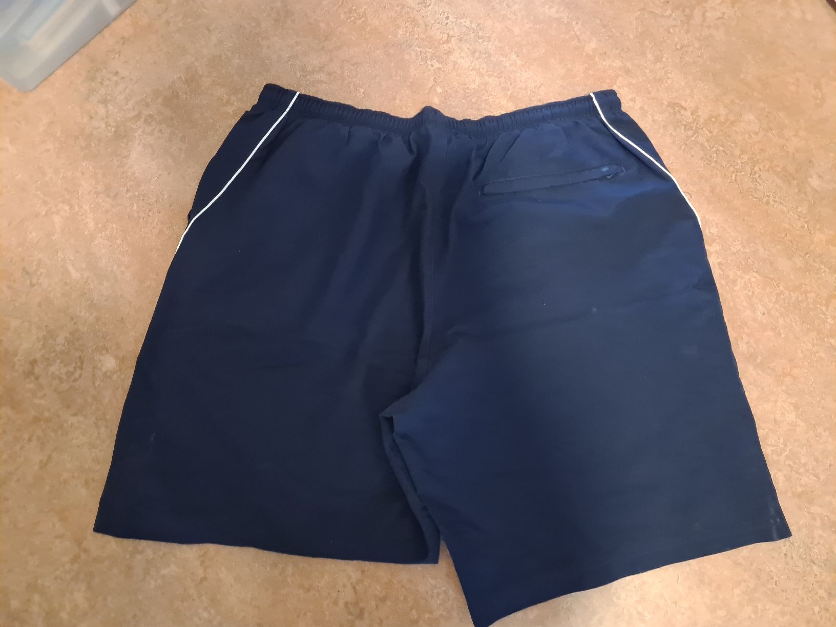 Nike Hosen: nike shorts – Gebraucht aus Trimbach von Meily2 1