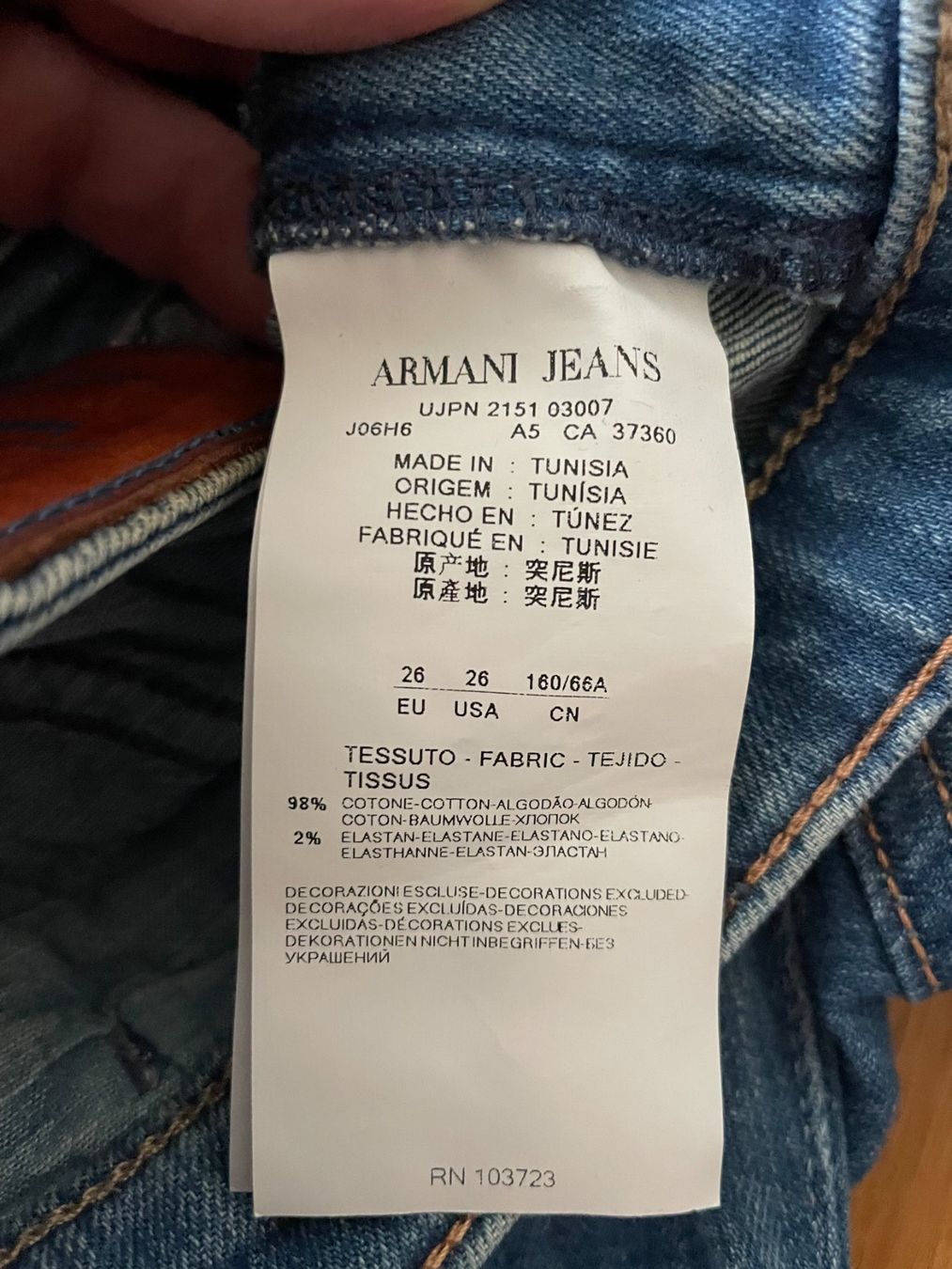 Armani Jeans: Original ARMANI Damen Jeans – Usato da Luzern venduto da cole.trickle 3