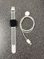 Apple Watch Nike SE (2020) inkl Ladekabel