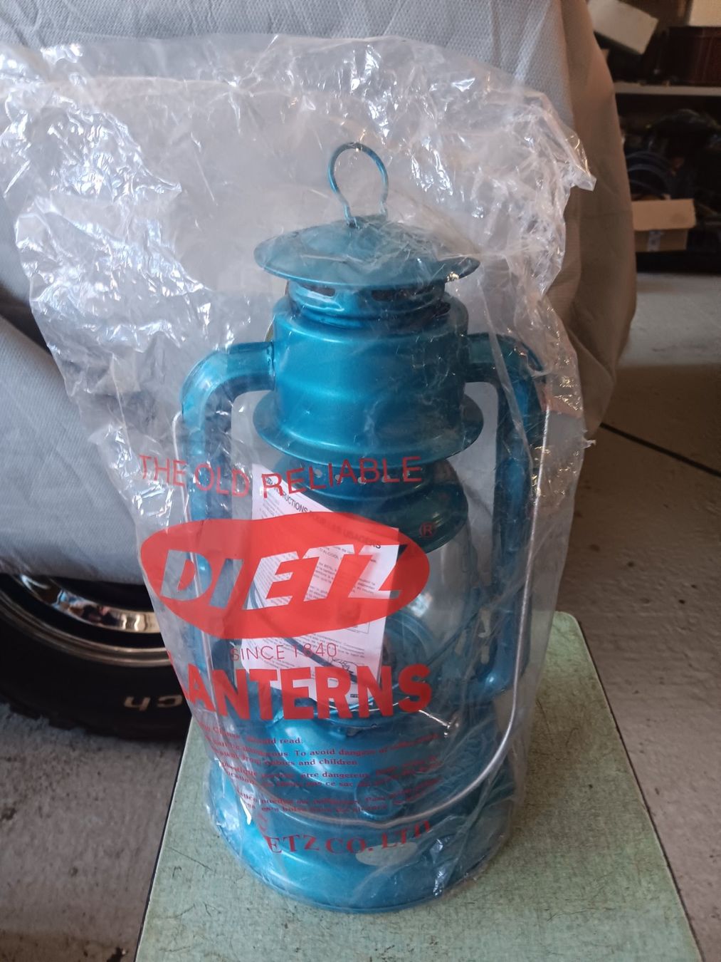 Lampade & Luci: Neue Petrollampe – Nuovo e nell'imballaggio originale da Turbenthal venduto da Gmc6 1