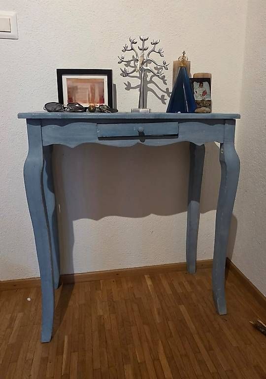 Tavoli: Vintage Konsolentisch / Beistelltisch – Usato da St. Gallen venduto da Karina079 1