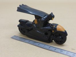 Batman Spielfigur auf Motorrad schwarz gelb