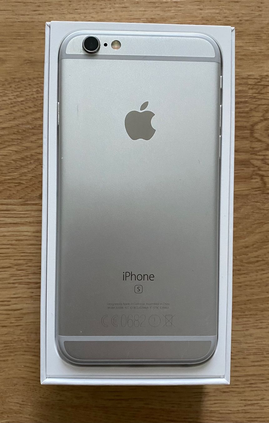 Apple Telefoni cellulari / Smartphones: iPhone 6s silver 32GB – Usato da Rafz venduto da SaintCruz 5