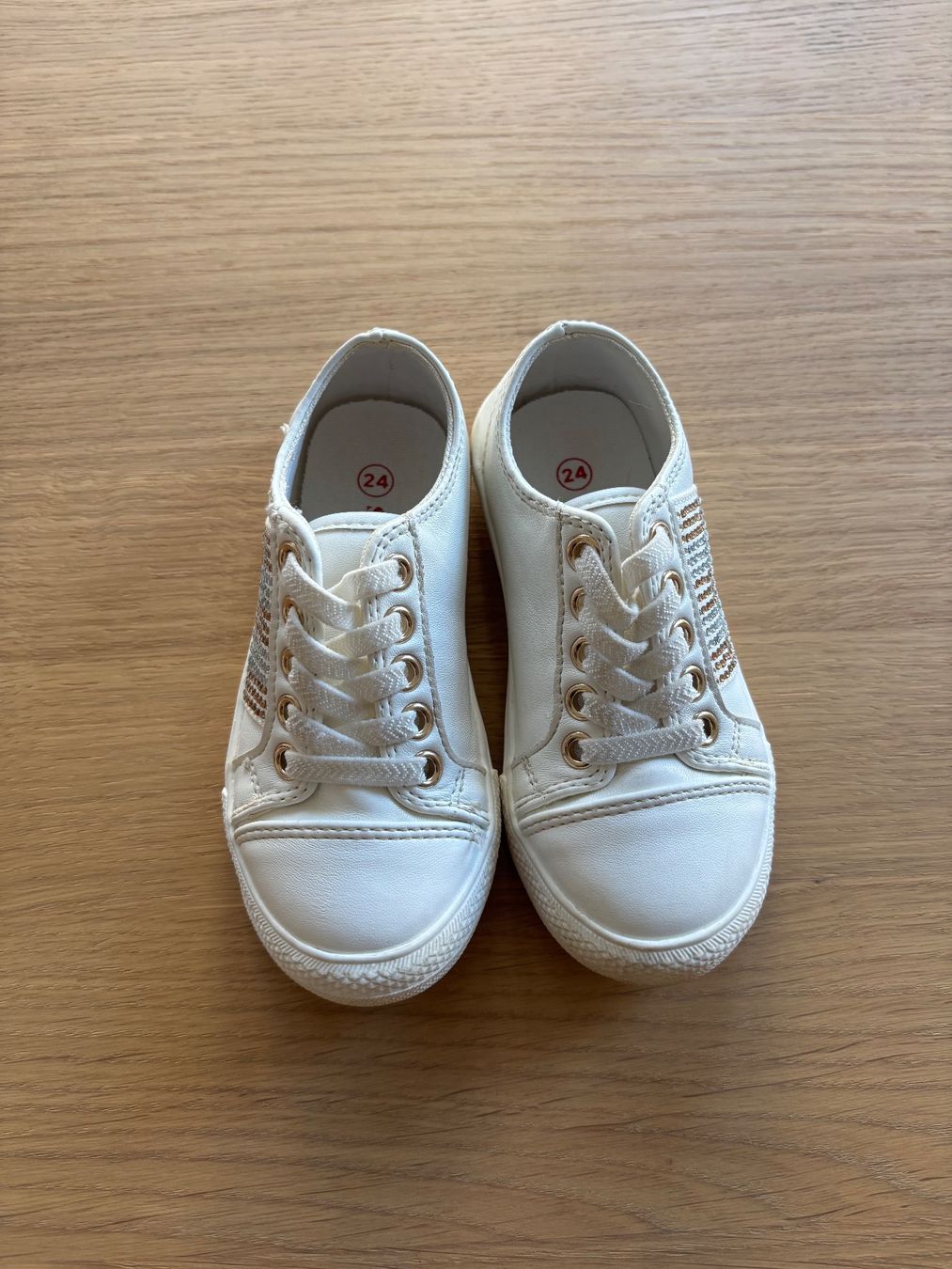 Scarpe per ragazze: Chaussures fille Seed Heritage taille 24 – Usato da lausanne venduto da beauxproduits
