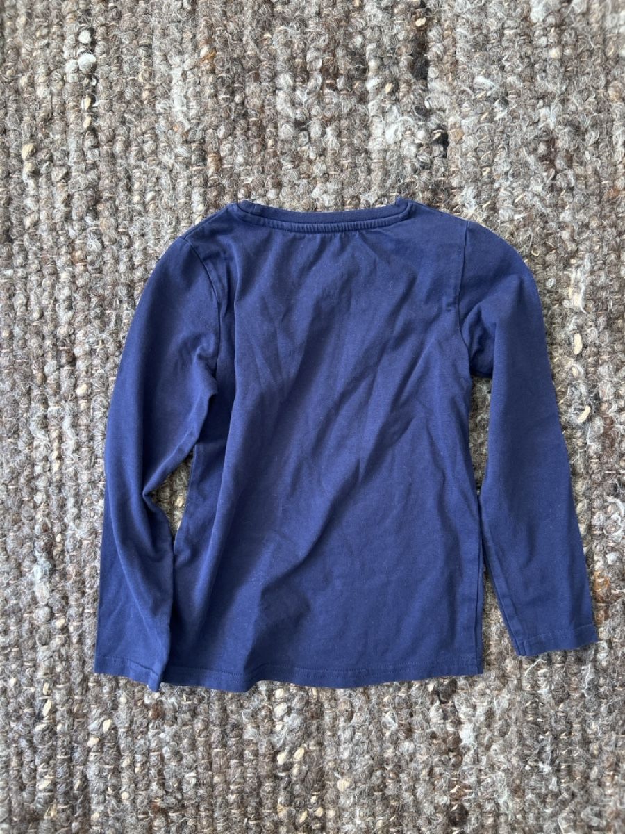 Camicie, T-shirt & Polo: Kinder Langarm Shirt Gr 110 – Usato da Winterthur venduto da LeonoraCor 1