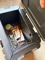 Boîte à outils robuste avec rangements 
