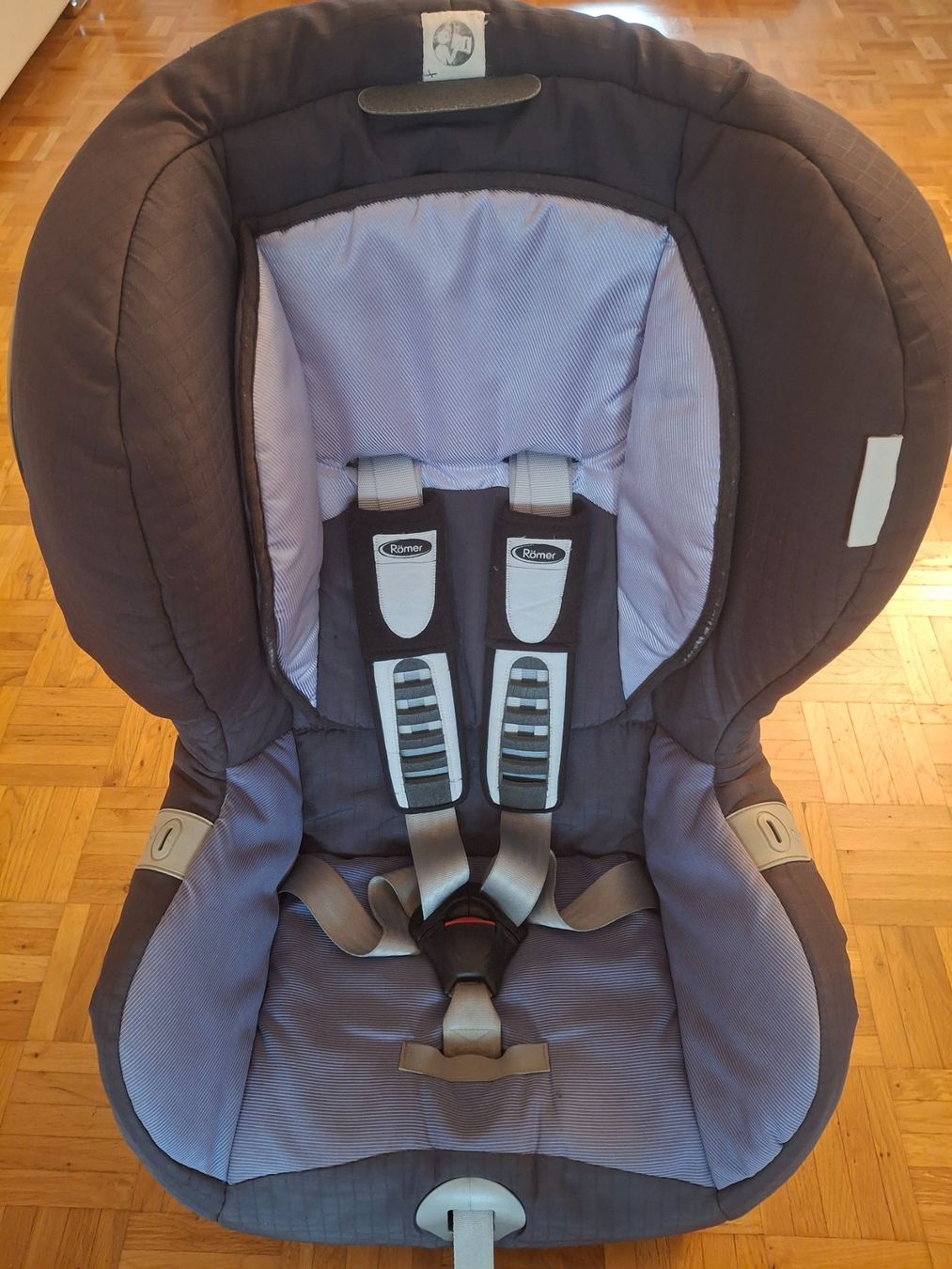 Britax Römer Seggiolini per auto: Britax Römer Duo Plus 9 - 18 kg – Usato da Birmensdorf ZH venduto da portalis 5