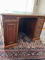 Bureau antique en parfait état