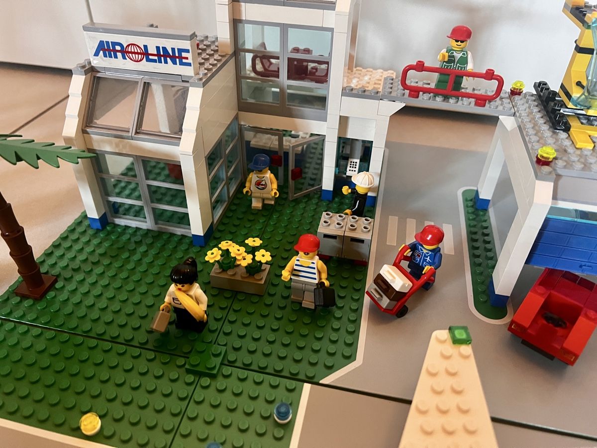 Lego Kit di costruzioni: LEGO System 6597 Riesiger Flughafen – Usato da Winterthur venduto da Concorde12 3