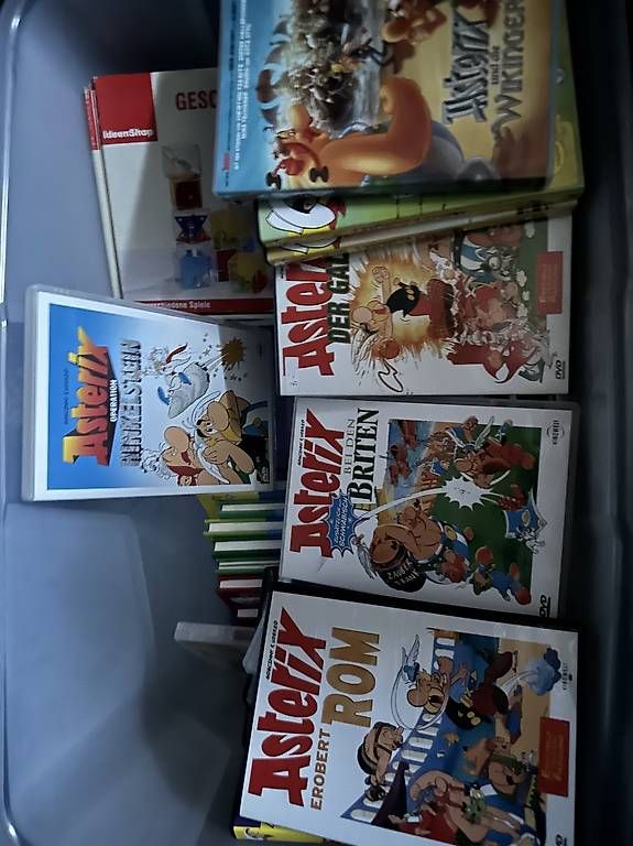 Fumetti: Div. Asterix und Obelix Comic DvD's – Usato da Dübendorf venduto da ser_v5wy 1