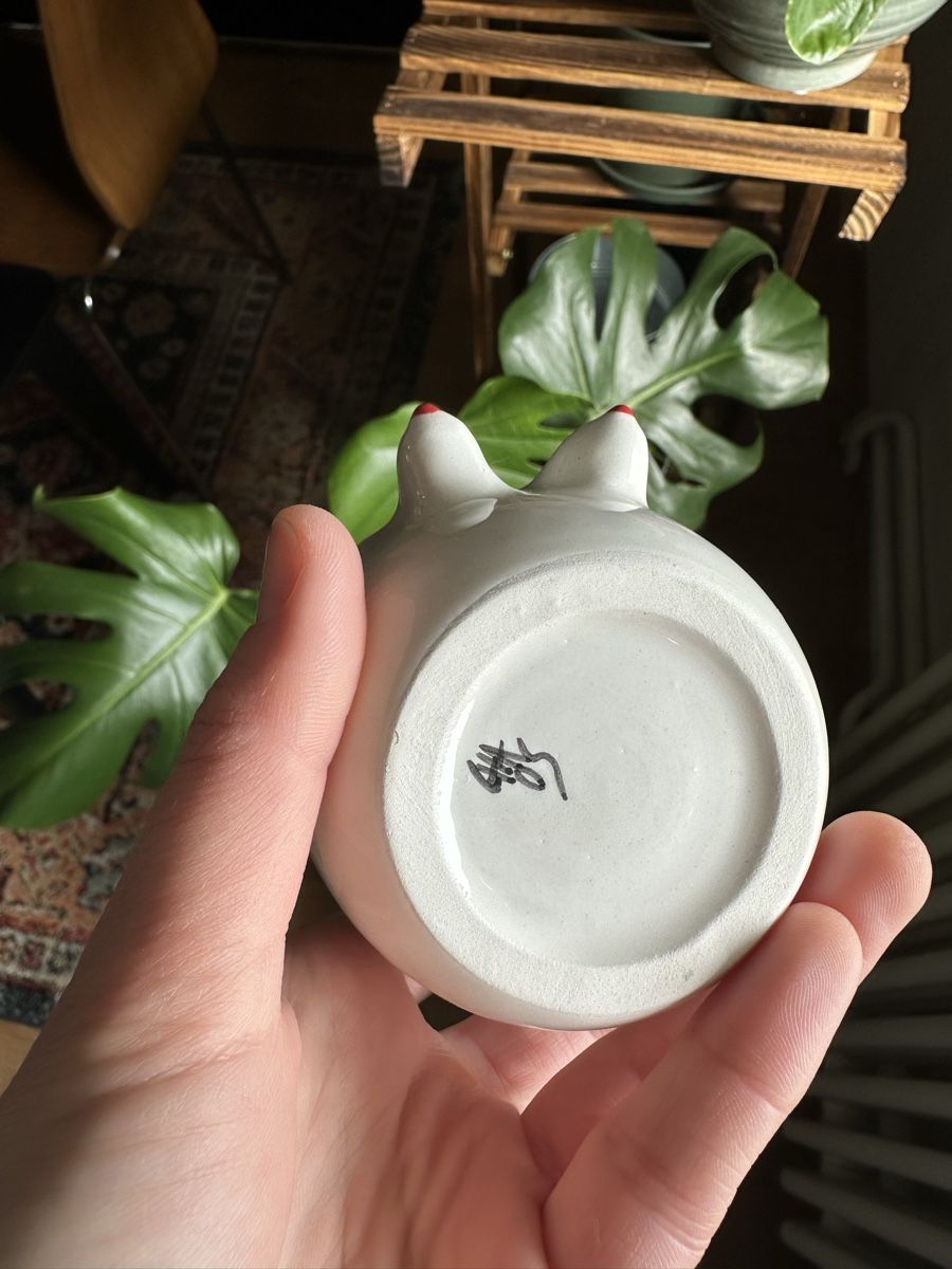 Tazze: White Ceramic Mug  – Usato da Zürich venduto da annacoda 1