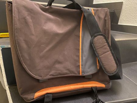 Geräumige Umhängetasche, braun/orange, Top Zustand!