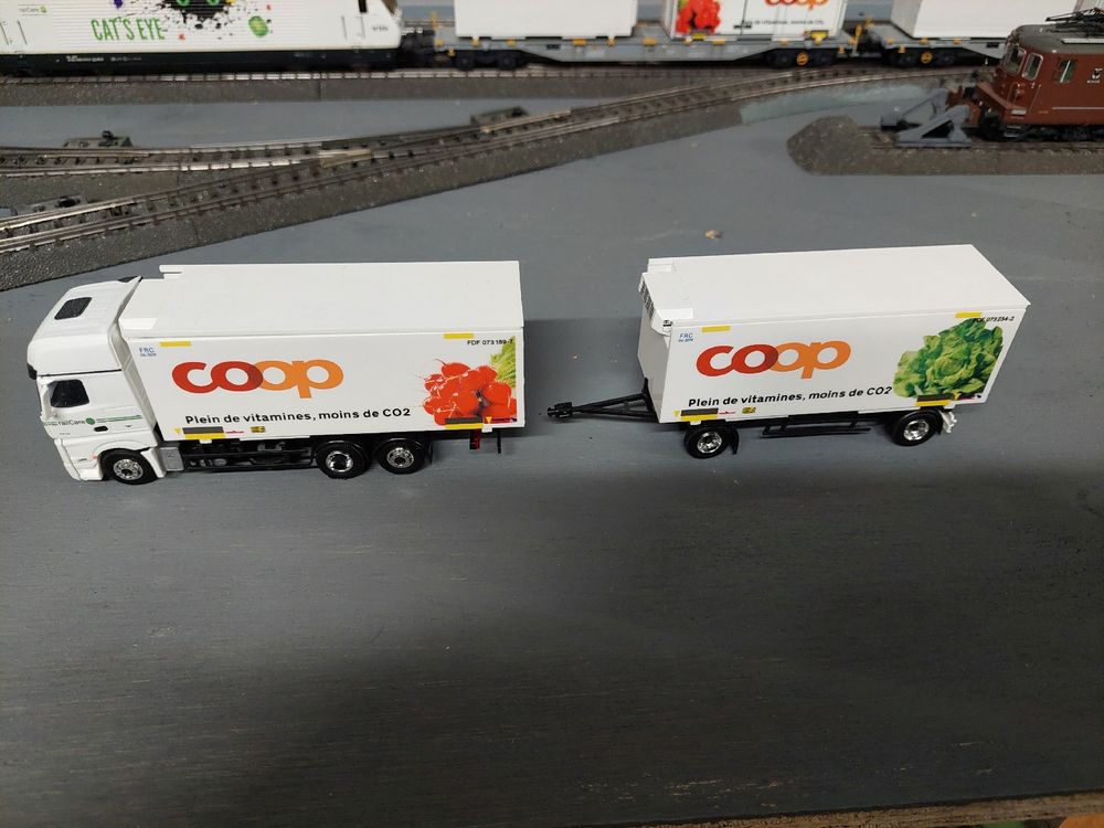 CAMION DE TRANSPORT A5 72 1:50 TEKNO MERCEDES-BENZ ACTROS KAATEE AVEC REMORQU... EUR 119,96 - FR