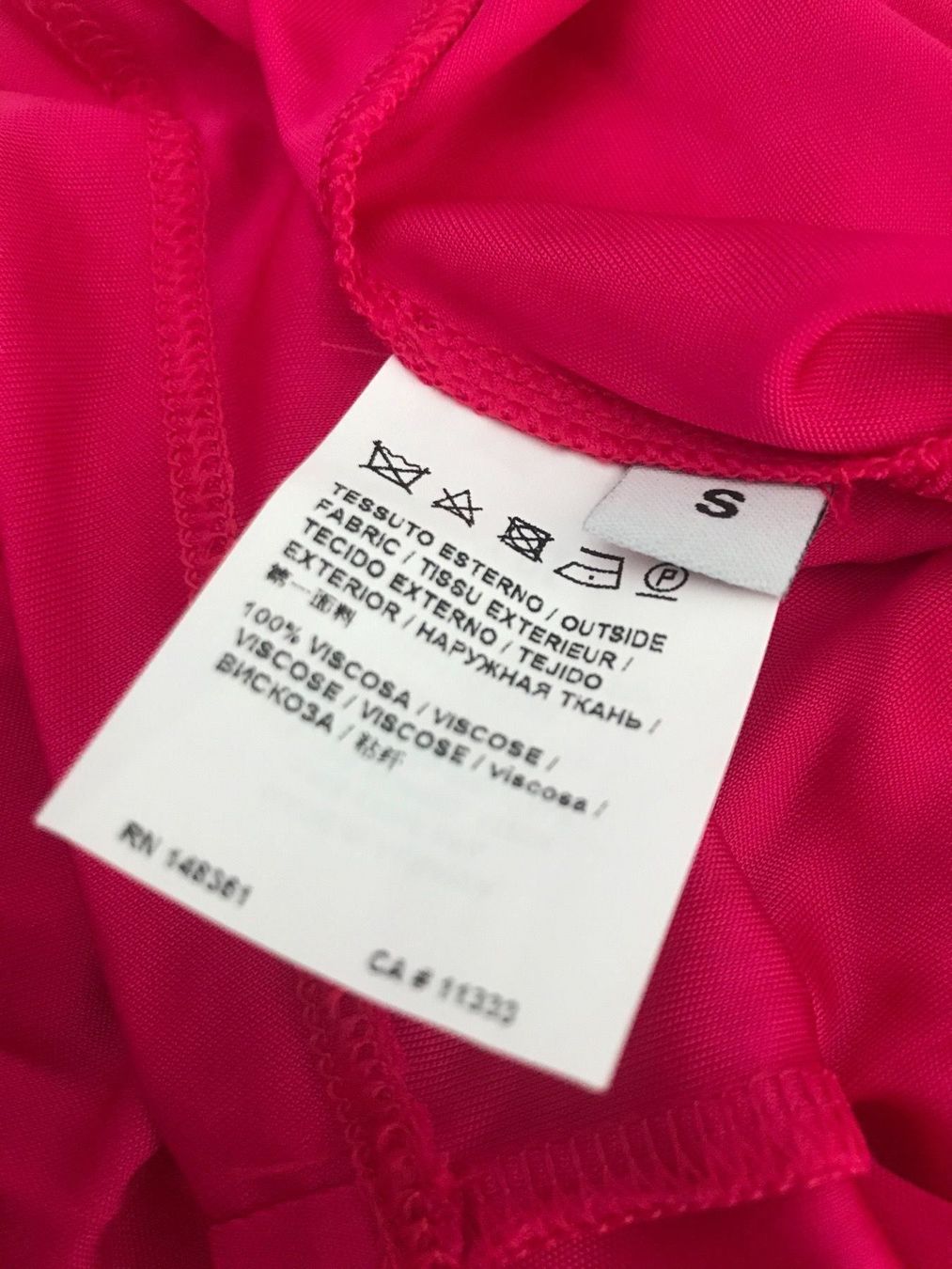 Pinko T-shirt: PINKO T-Shirt S - NEU – Nuovo (secondo la descrizione) da Ponte Tresa venduto da La_Vie_En_Rose 1