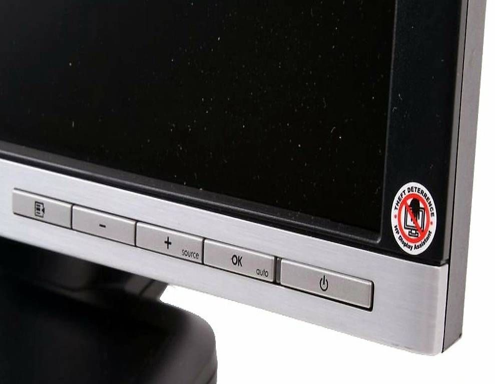 Monitore: 22" Widescreen LCD Computer Display (2 Bildschirme) – Gebraucht aus Bottmingen von veroda01 1