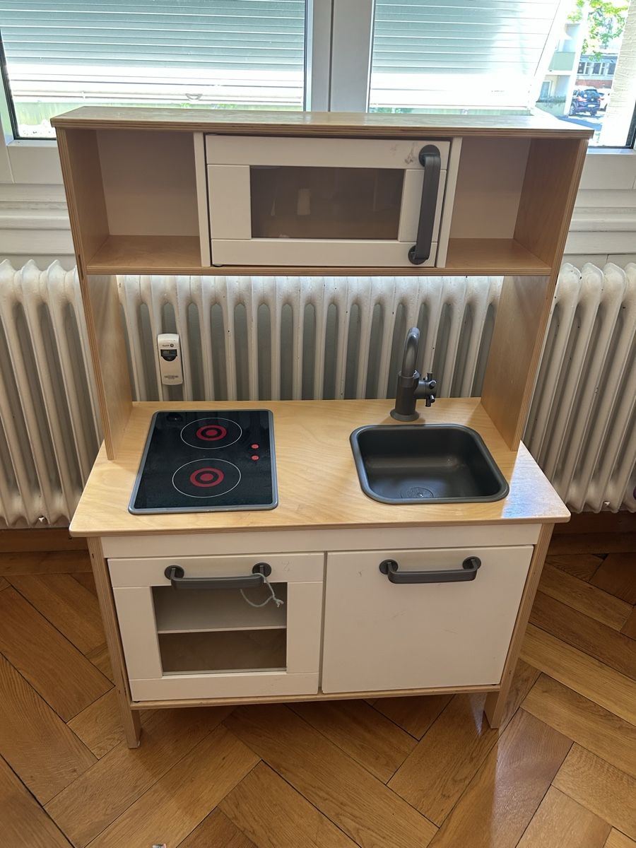 Ikea Spielzeuge: Ikea Kinderküche – Gebraucht aus Basel von marcvo