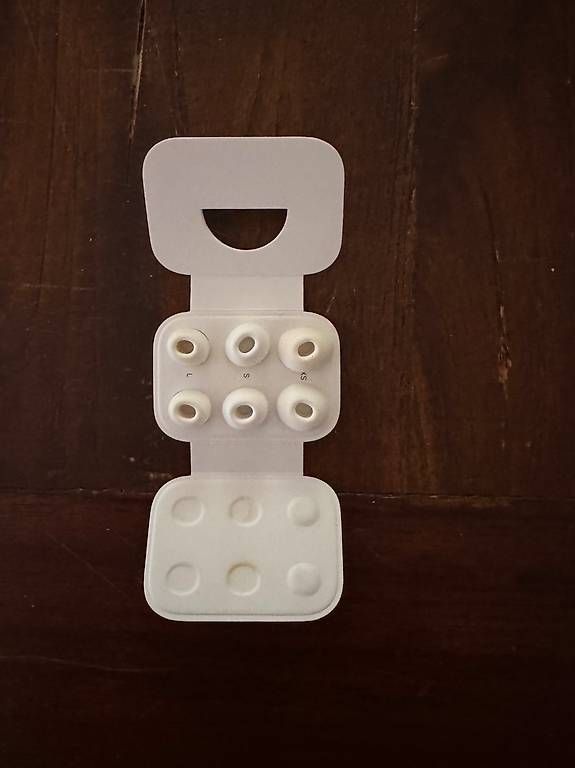 Cuffie: Airpods pro 2  – Difettoso da Dübendorf venduto da fuerloescher 2