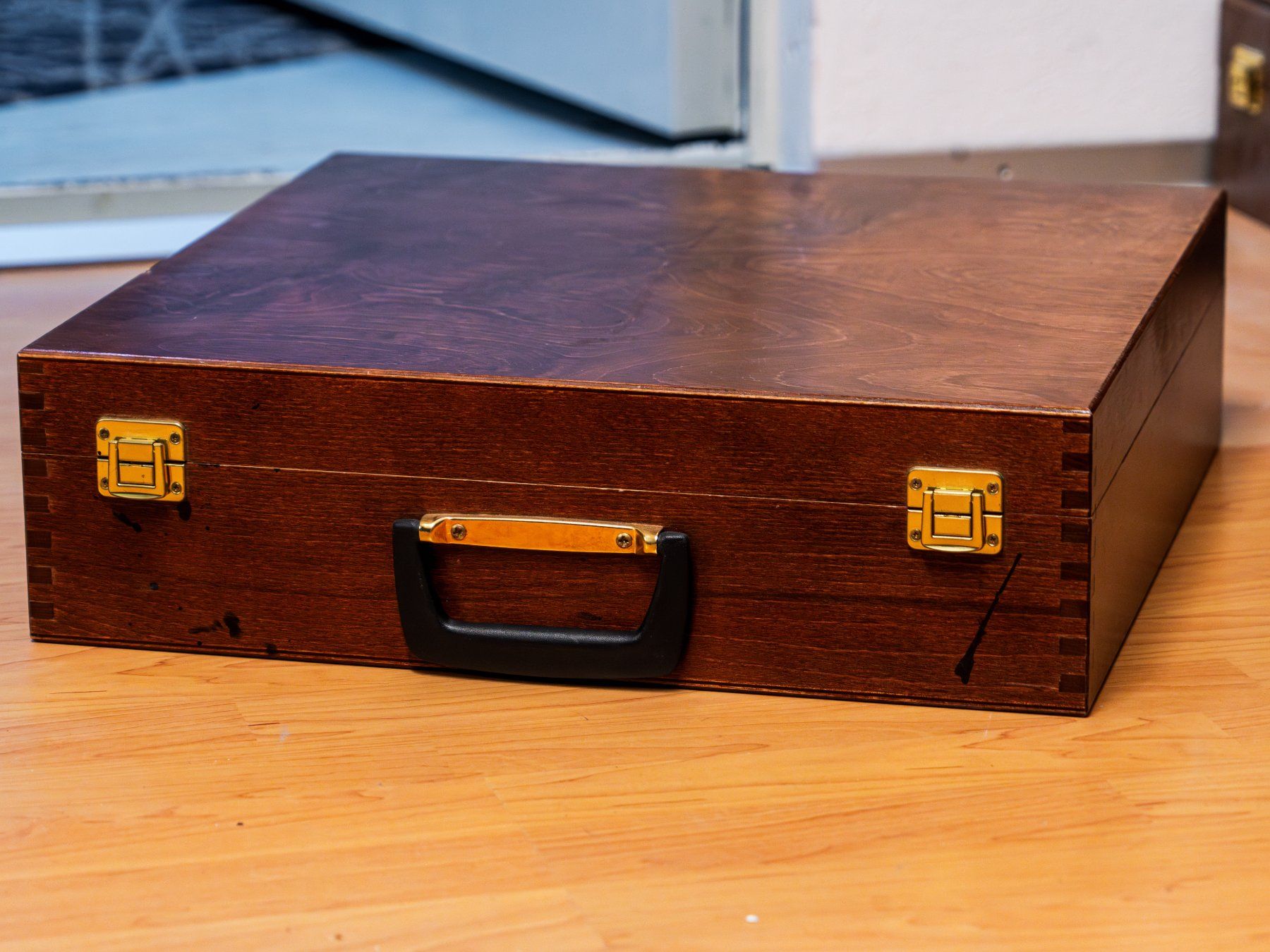 Valigie: Holz Kassette/Holzbox mit Tragegriff – Usato da Unterseen venduto da Panini56 1