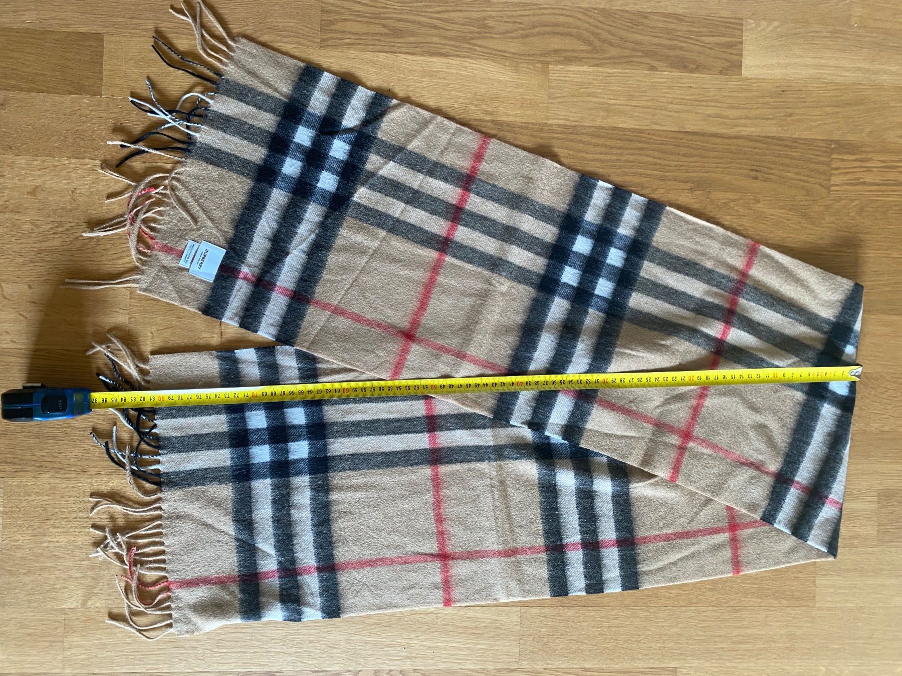 Burberry Foulards, Tücher & Schals: Burberry Schal – Neu und originalverpackt aus Steckborn von har_rq7t 2