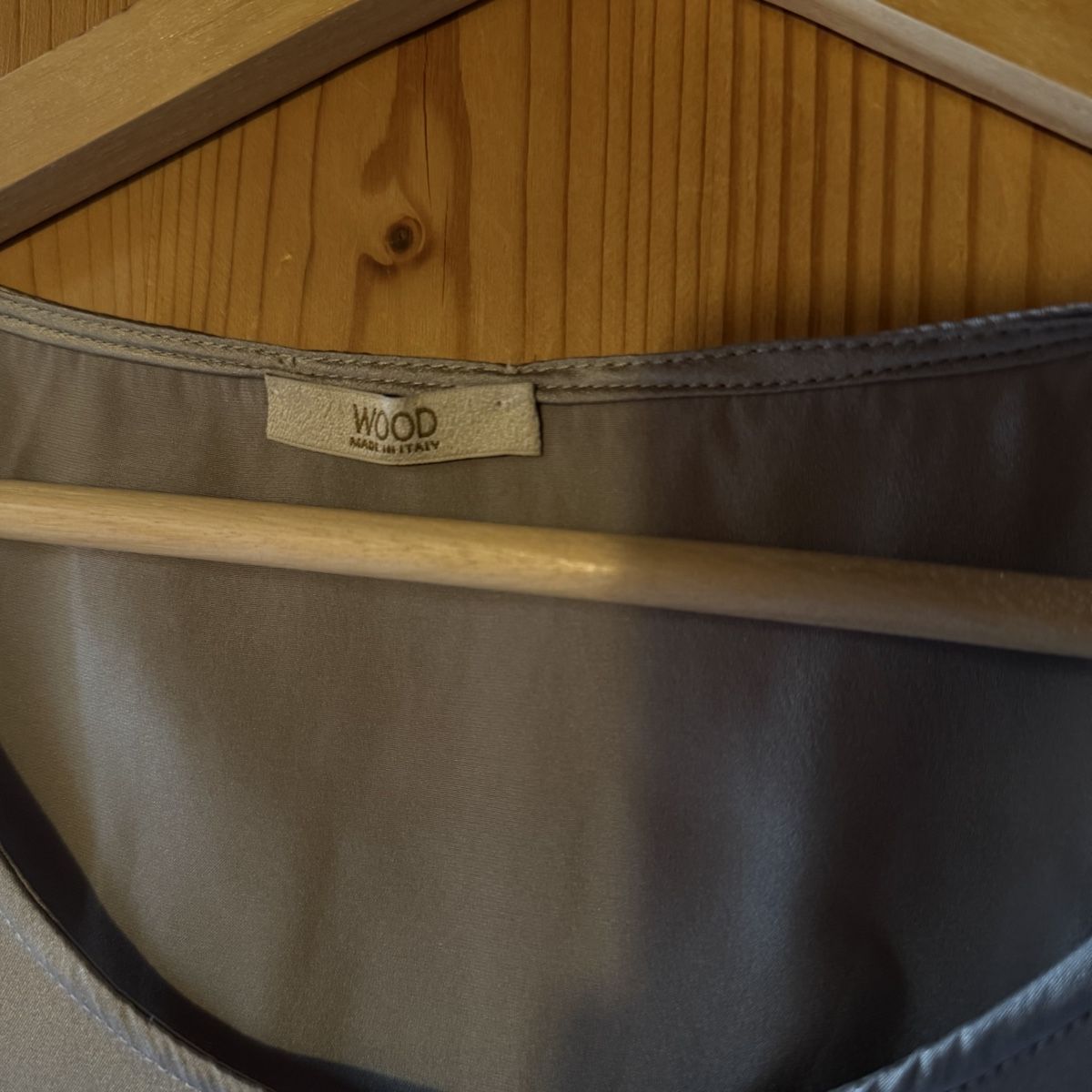 Tops: Seidentop von Wood – D'occasion à Donat par troja007 1