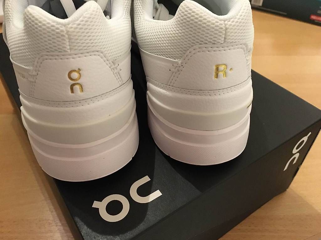 Scarpe da uomo: Basket " Sneaker The Centre Court Rodger Federer" – Usato da Posieux venduto da Olux 1