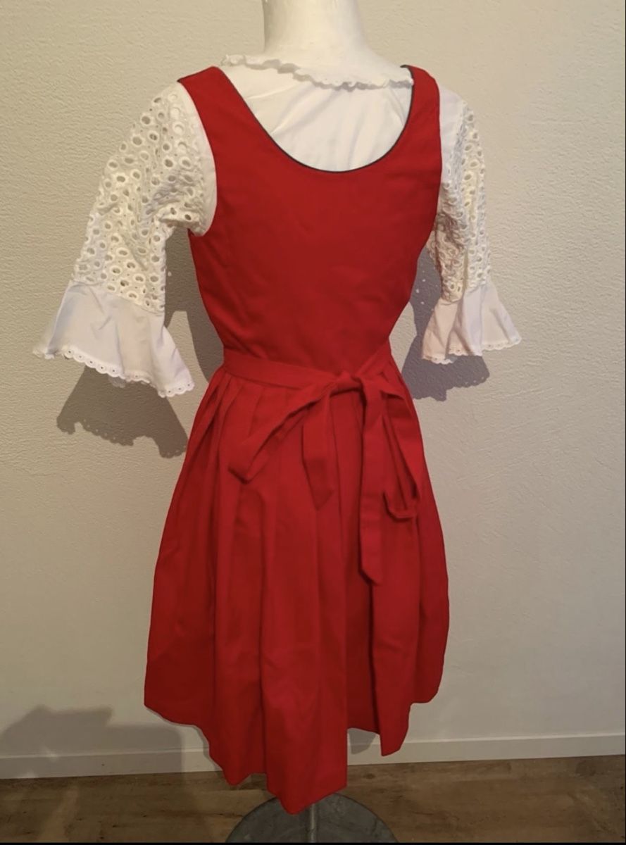 Vestiti: Dirndl  – Nuovo (secondo la descrizione) da Bern venduto da mae_jn57 1