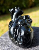🖤 Menschliches Herz aus Schwarzem Obsidian